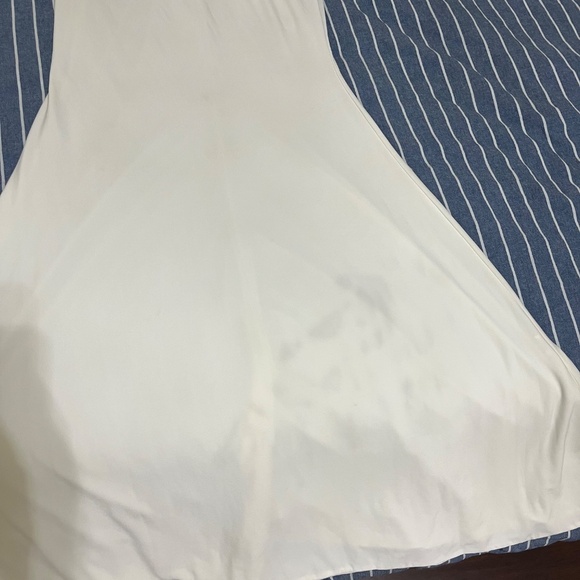 Club L London -White maternity ruched mesh Bardot maxi dress - Picture 4 of 6